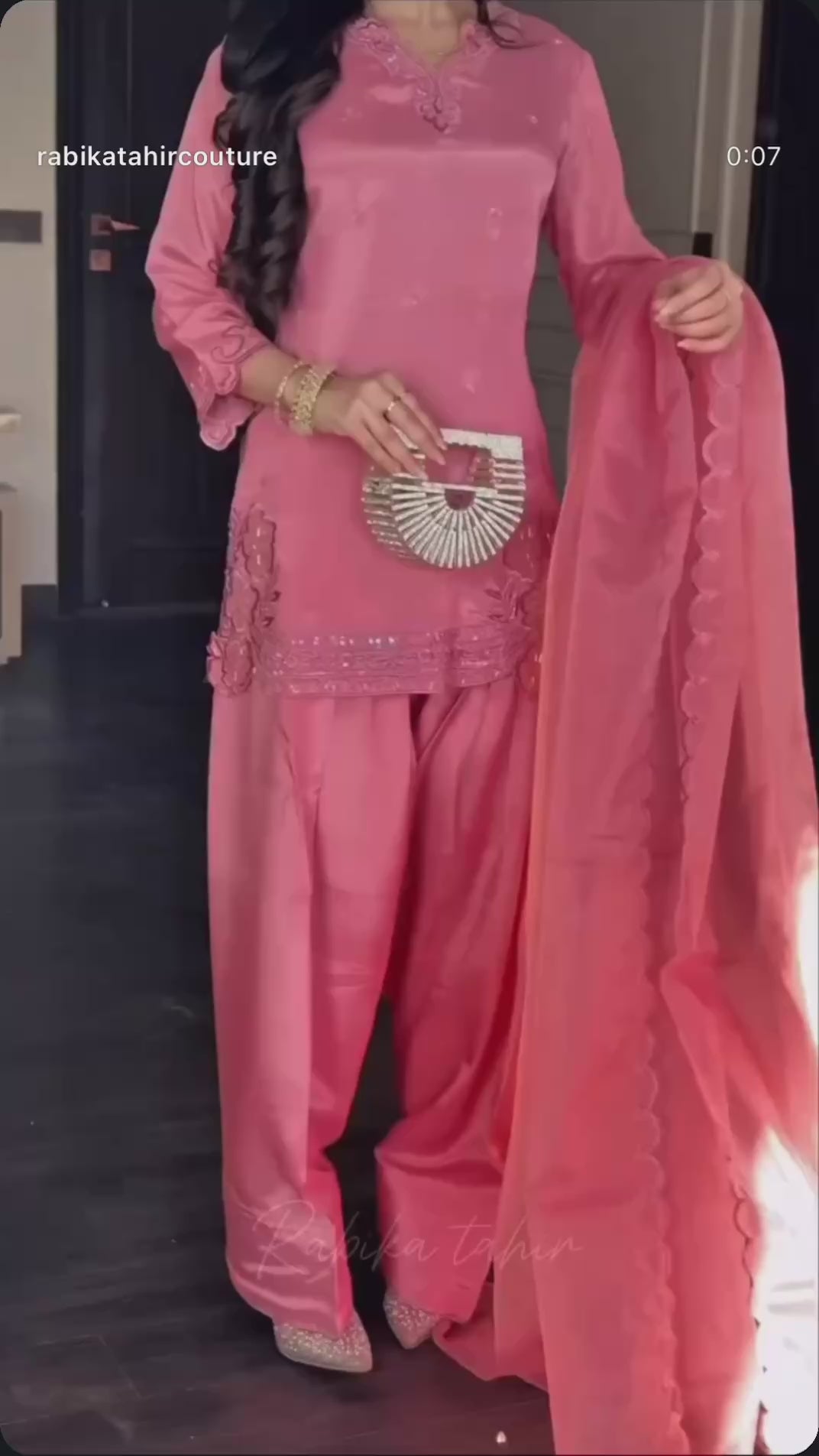 Natural Crepe Embroidered Kurti with Farshi Salwar & Organza Dupatta✅*BF:-099* ✅